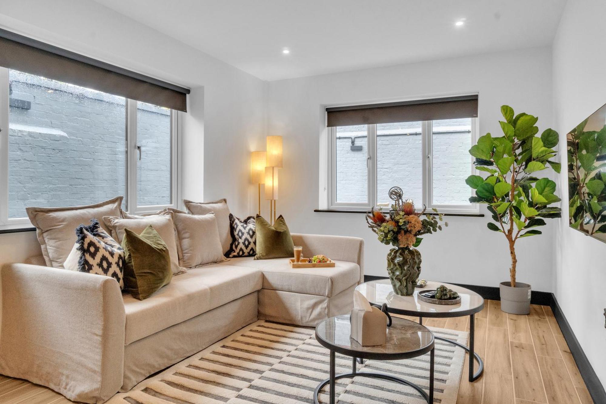 Homely - North London Luxury Apartment Finchley
